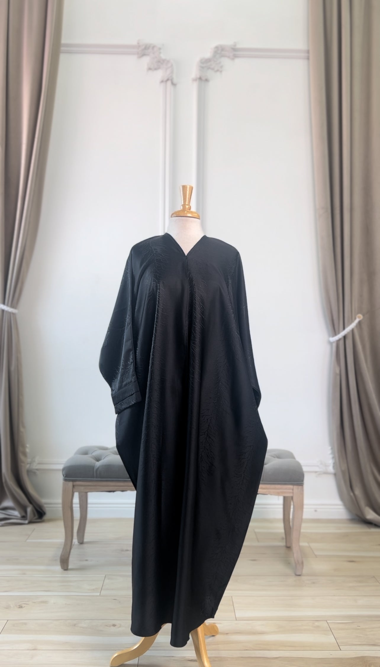 Bisht style saudi open abaya