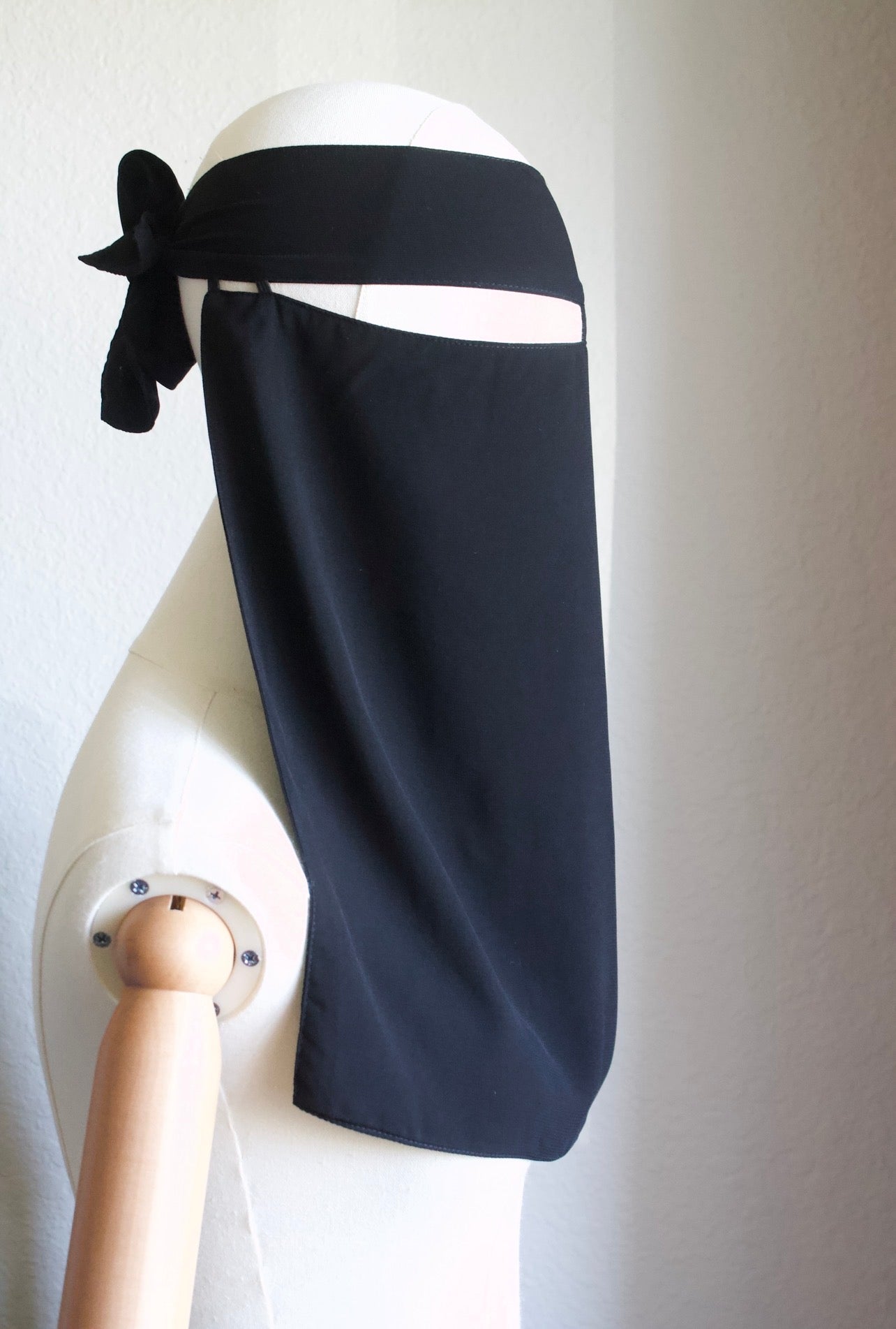 Single layer nose string niqab