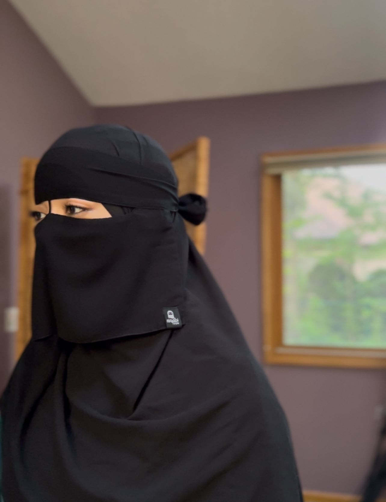 shortie niqab with nose string