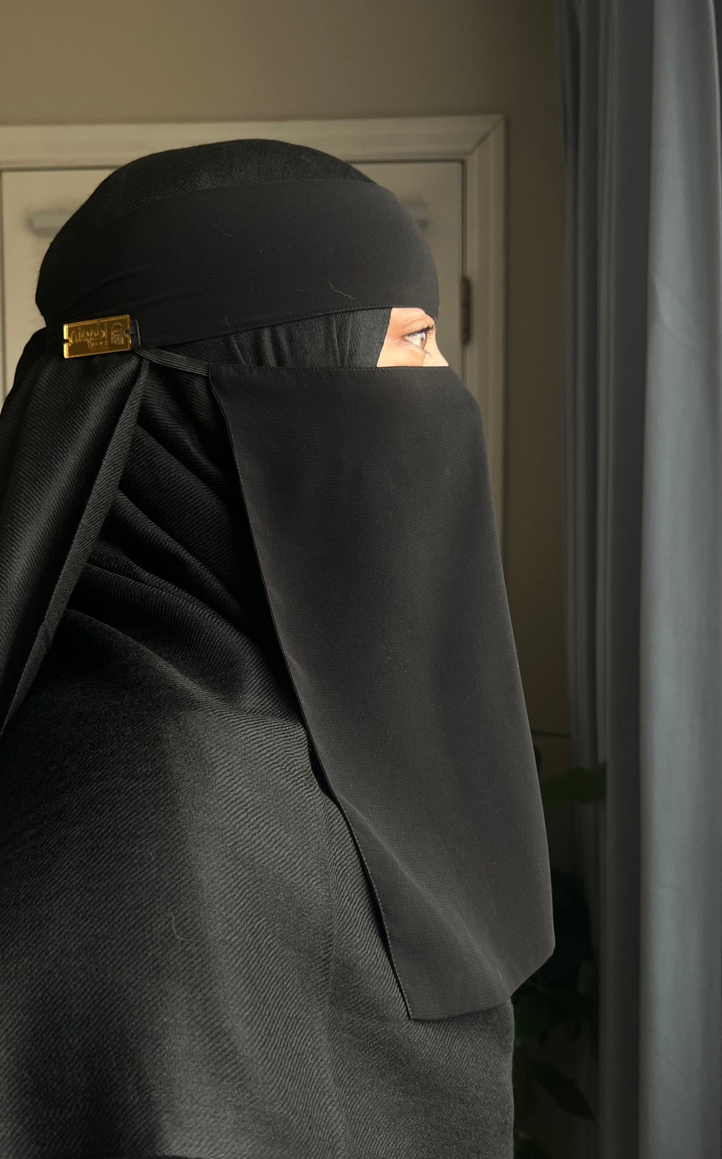 soft band Niqab (gold logo slanted elastic band)