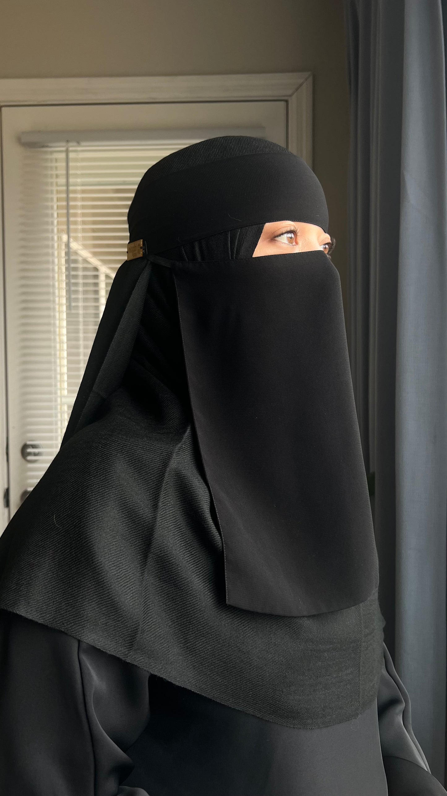 soft band Niqab (gold logo slanted elastic band)