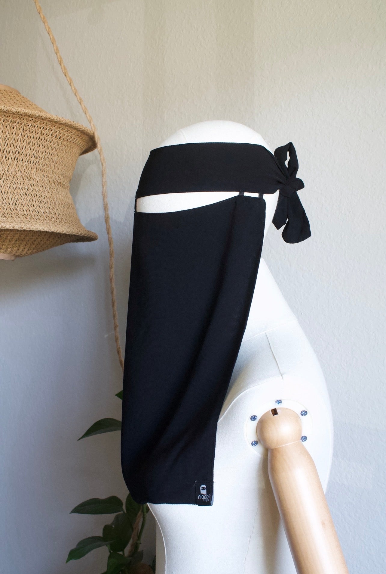 Single layer nose string niqab